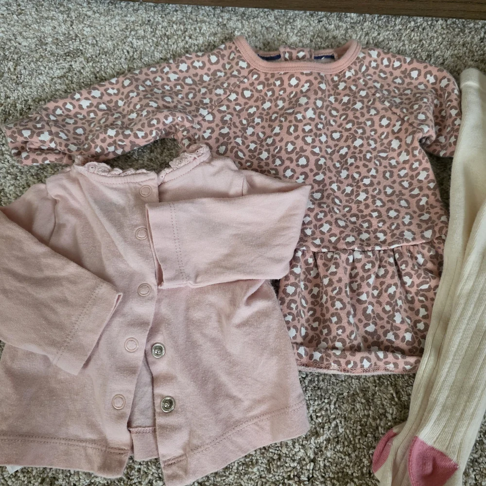 Baby Boden Leopard Dress Outfit - Picture 2 of 6
